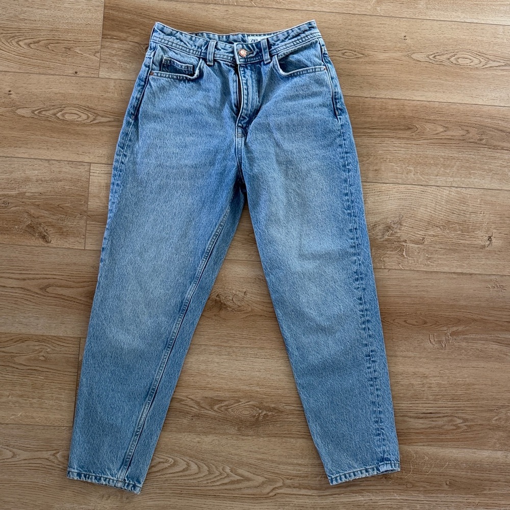 Zara Women's Straight Leg Blue Jeans